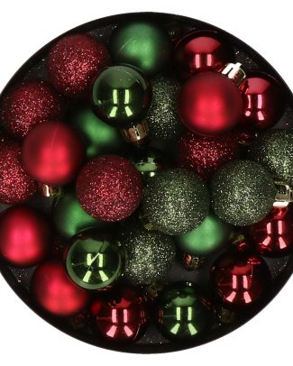 28x stuks kunststof kerstballen donkergroen en donkerrood mix 3 cm