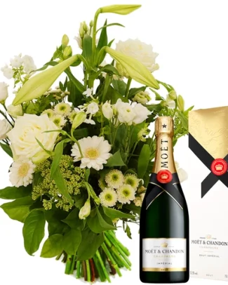 Witte bloemen + Moet Chandon Brut